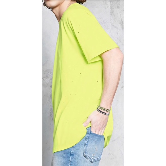 ✨ONLY 1 LEFT!✨NEW Forever 21 Men Distressed Cotton-Blend Tee - Picture 2 of 8